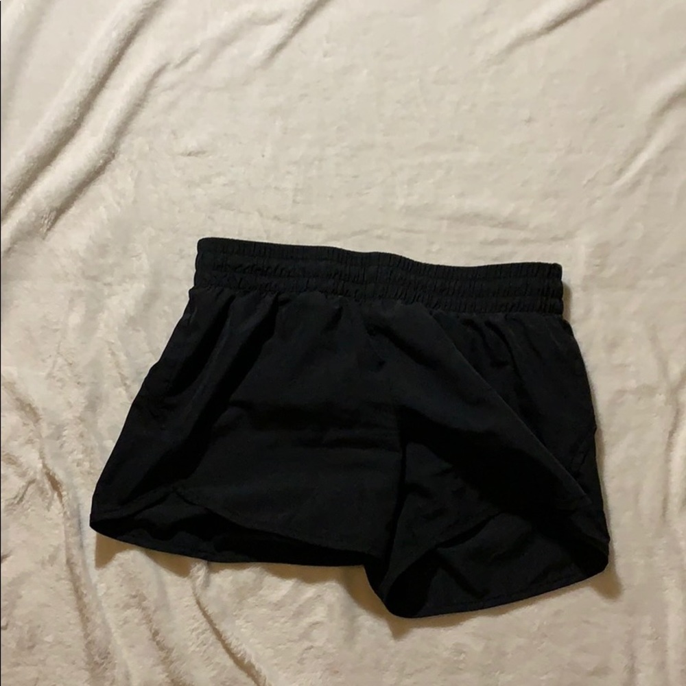 Cute workout shorts.✨